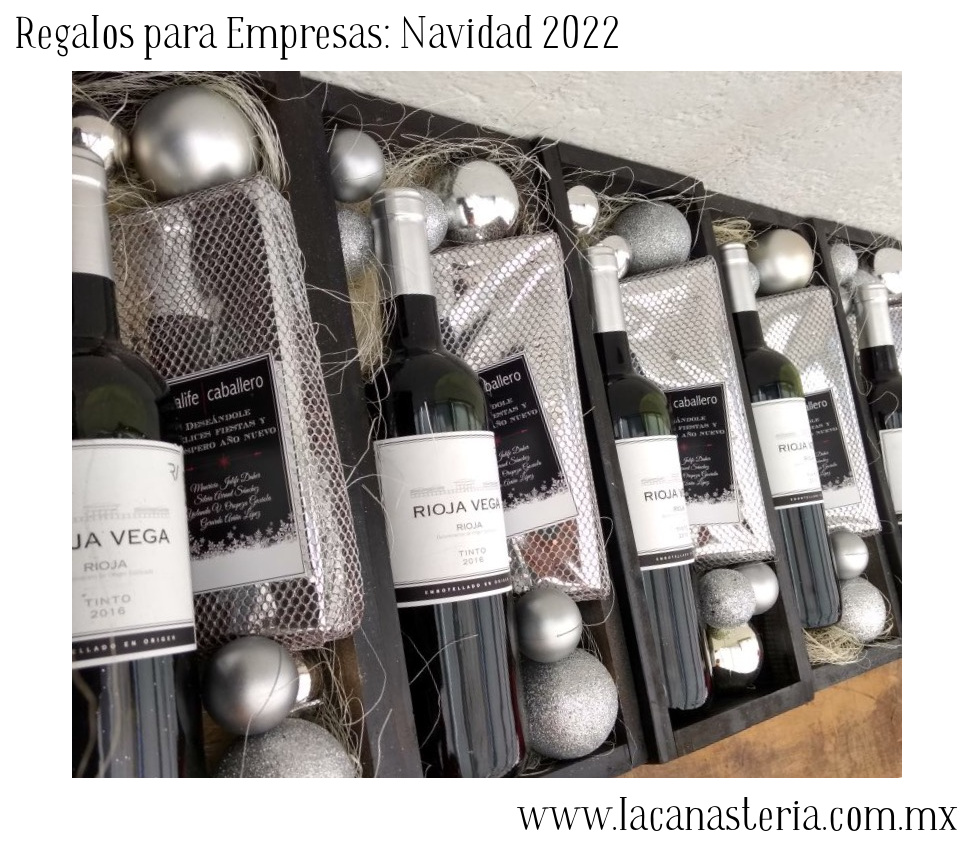 cajas de regalo navideñas con arreglo de vino para empresas navidad 2022 la canasteria