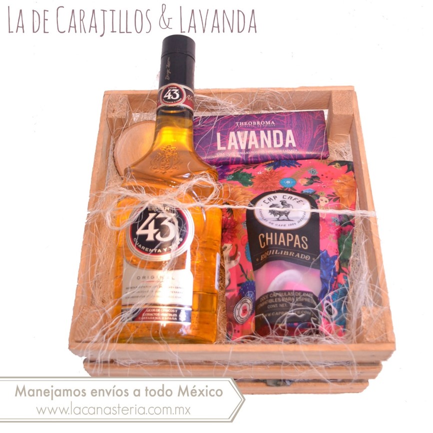 kits de regalo para hacer carajillos, arcones navideños con licor del 43, arcones navideños para hacer carajillos, arcones navideños originales, cajas de regalo para hacer carajillos 