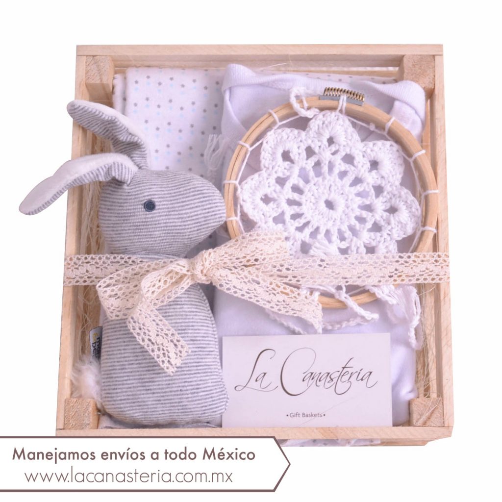 Pack regalo manta y peluche para recien nacidos. Regalos canastilla –  JuliayMateo