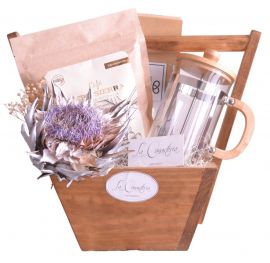 Canastas navideñas sin alcohol: elegante kit para amantes de café con arreglo floral boutique