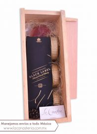 cajas de regalo con alcohol, cajas de regalo navideñas con botellas finas,