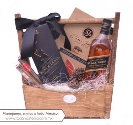 arcones navideños con whiskey, johnnie walker, etiqueta negra, arcones premium