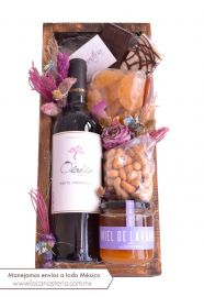 Cajas de regalo gourmet para mujer con vino tinto, nuez de la india, chocolates gourmet y más