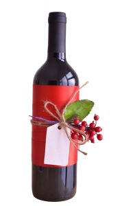 Botellas de vino con decoración navideña ideales para regalos económicos en empresas Navidad 2022