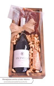 Cajas de Regalo con Vino & Nueces