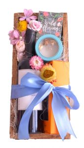 Cajas de regalo con vino y libros: Oráculo "Wild Offerings" para el alma