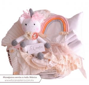 Canasta de Regalo para Bebé Vintage: Rainbow
