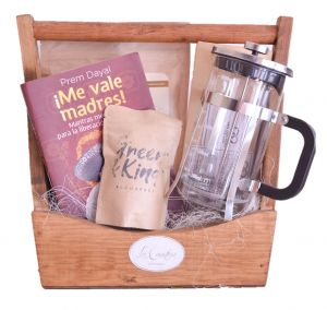 Canastas de regalo con libros: Me vale Madres