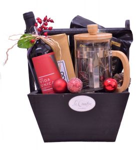 Canastas y cajas de regalo con cafetera para empresas: regalos navdieños de La Canastería