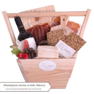Canastas Navideñas finas y cálidas con degustación gourmet y fina presentación boutique